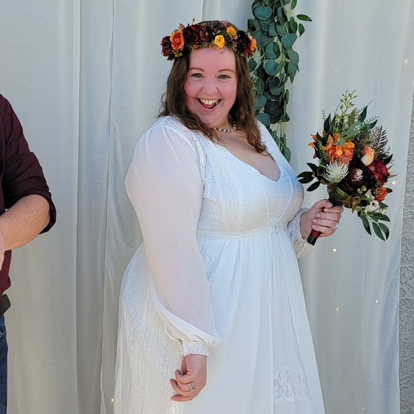 Meet your Posher, Whitney - Picture 3 of 4